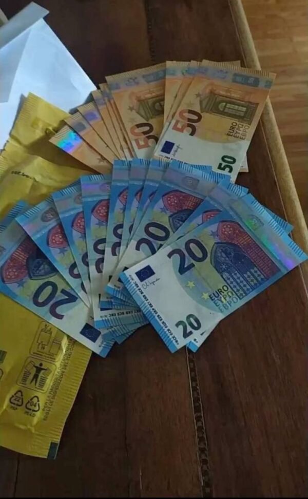 counterfeit bills - Image 2